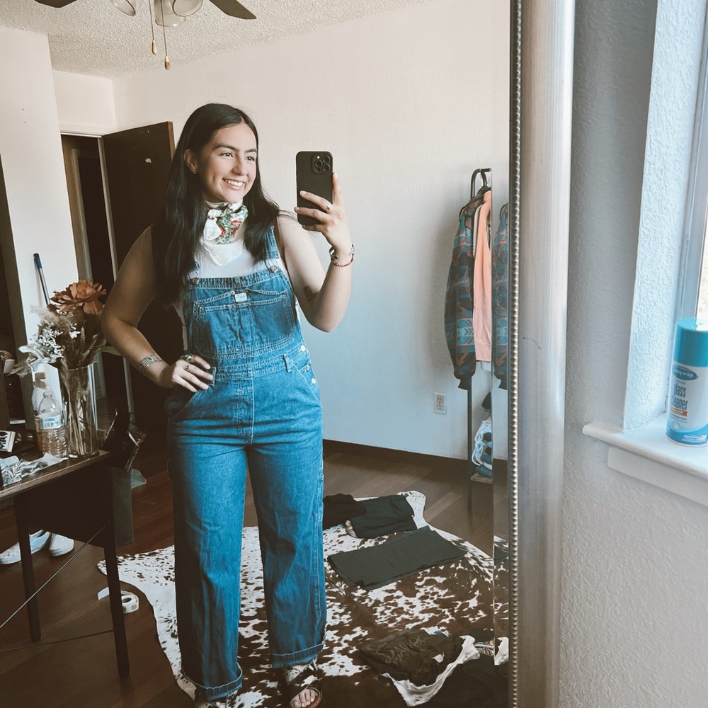Meet your Posher, Melissa
